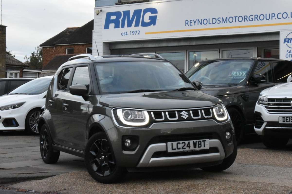 Check out this Suzuki Ignis 2024 Hybrid Electric Manual