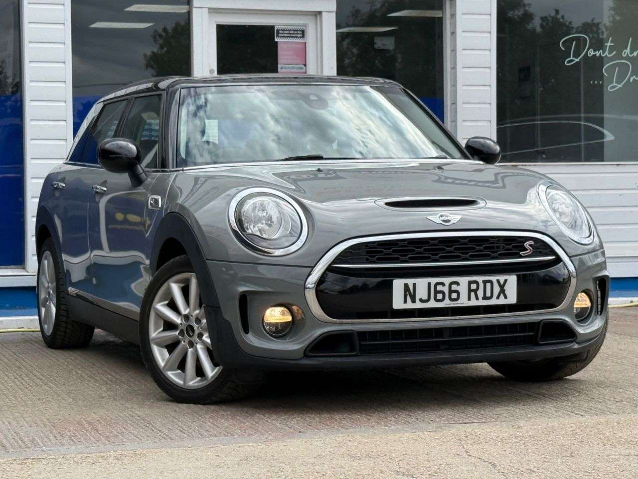 2016 MINI CLUBMAN 2016 MINI CLUBMAN