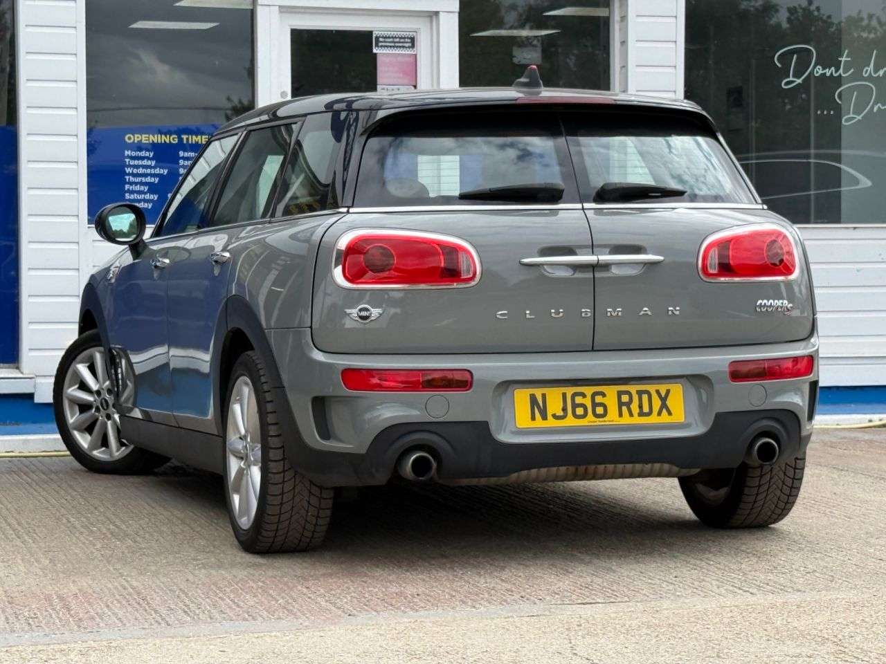 2016 MINI CLUBMAN 2016 MINI CLUBMAN