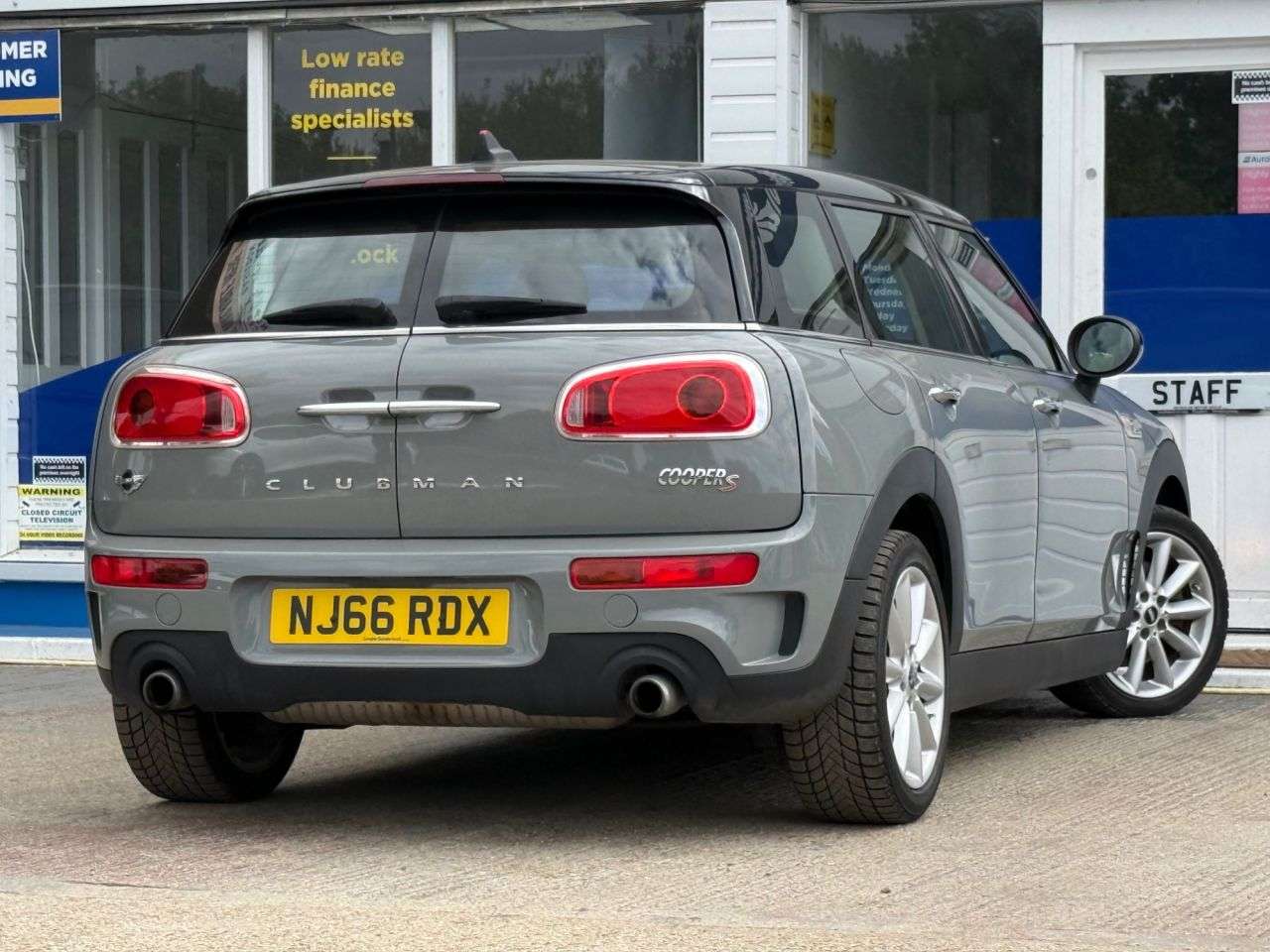 2016 MINI CLUBMAN 2016 MINI CLUBMAN