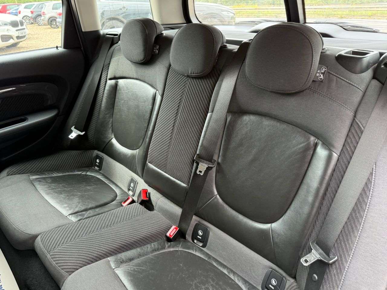 2016 MINI CLUBMAN 2016 MINI CLUBMAN