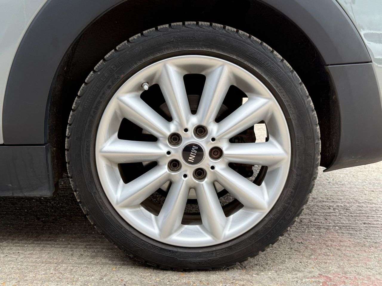 2016 MINI CLUBMAN 2016 MINI CLUBMAN