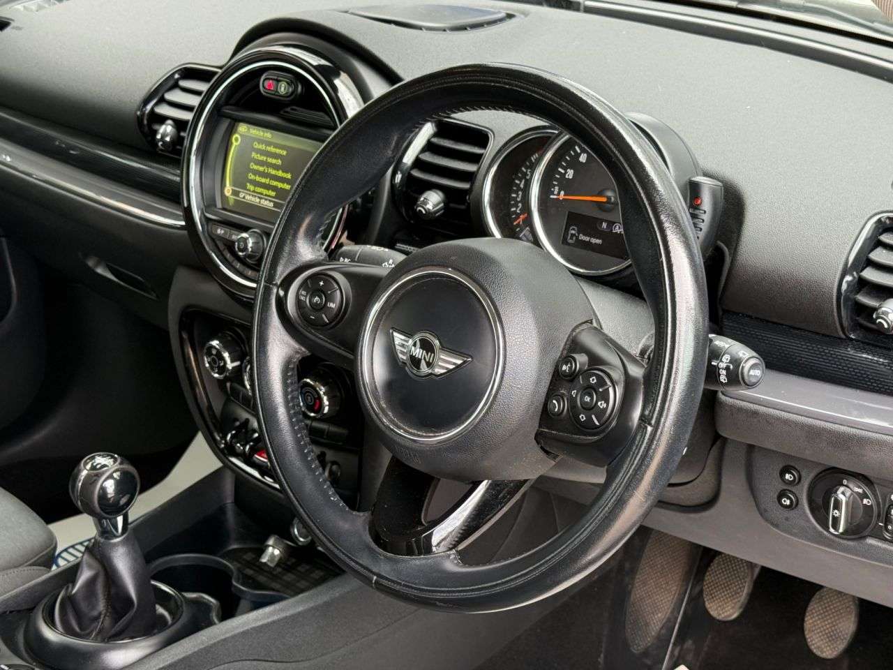 2016 MINI CLUBMAN 2016 MINI CLUBMAN