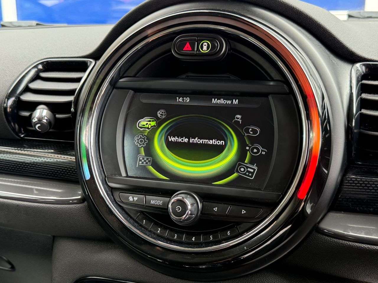 2016 MINI CLUBMAN 2016 MINI CLUBMAN