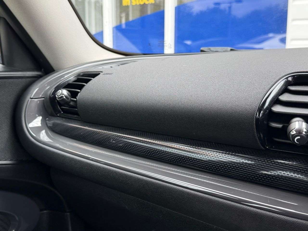 2016 MINI CLUBMAN 2016 MINI CLUBMAN