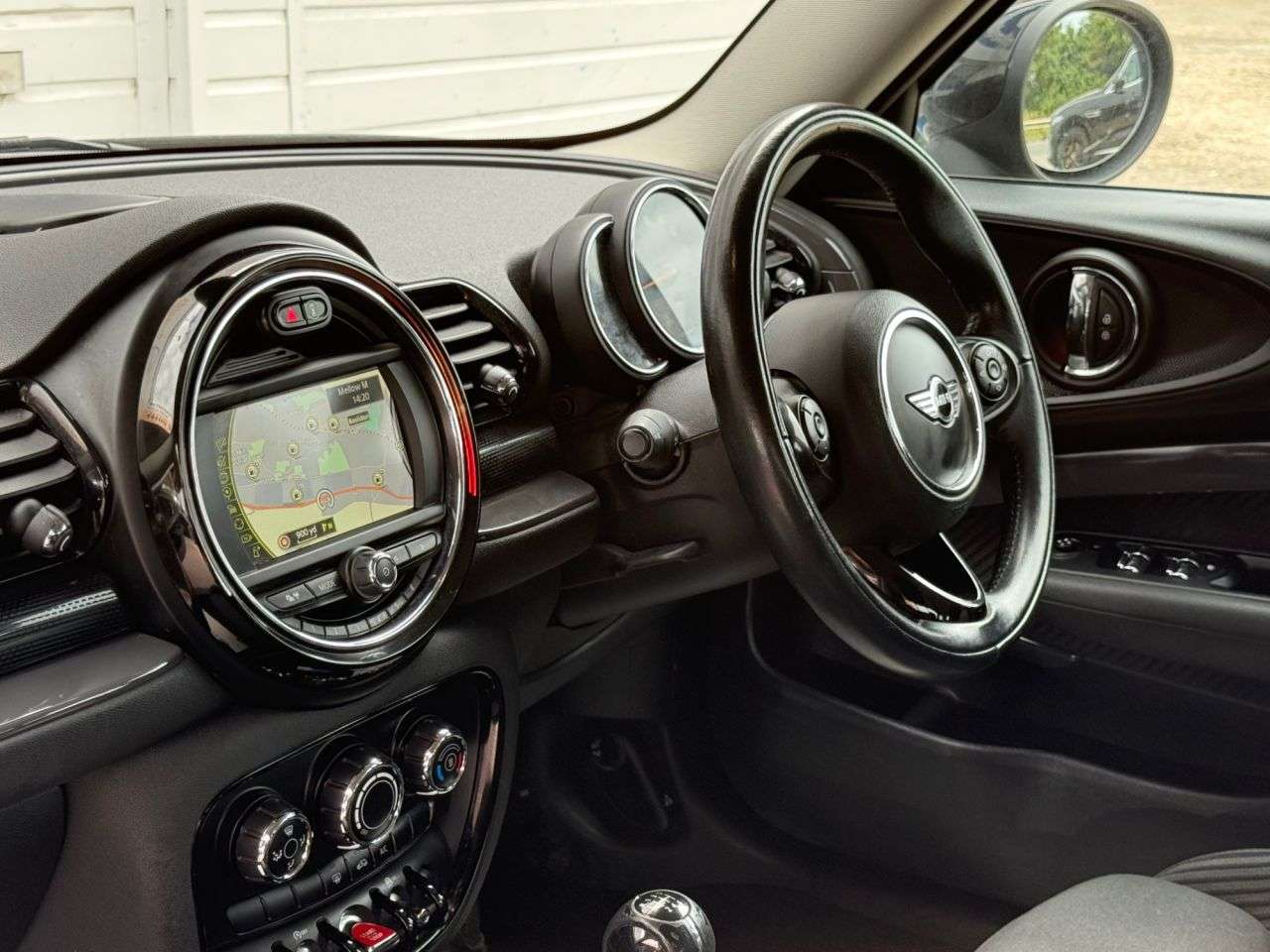 2016 MINI CLUBMAN 2016 MINI CLUBMAN