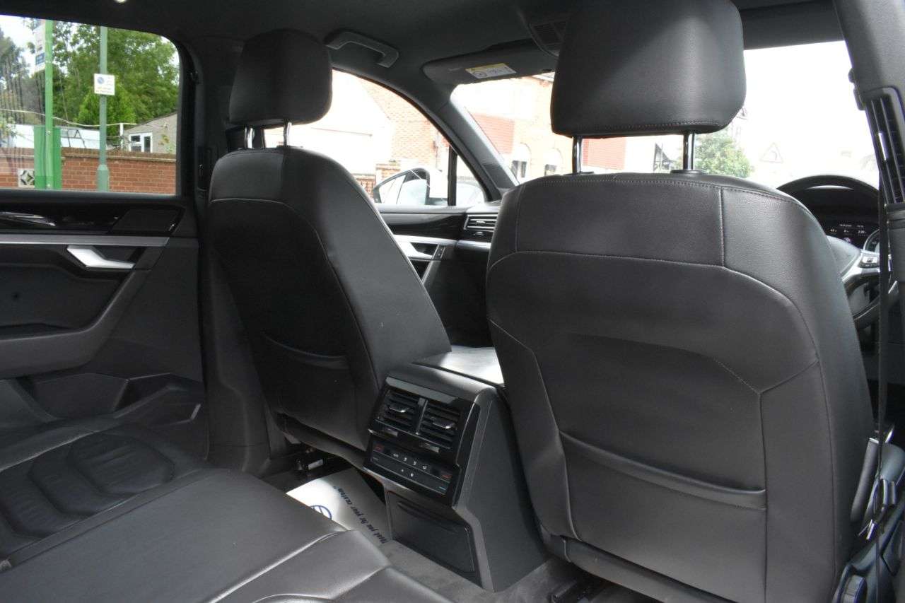 2019 VOLKSWAGEN TOUAREG 2019 VOLKSWAGEN TOUAREG