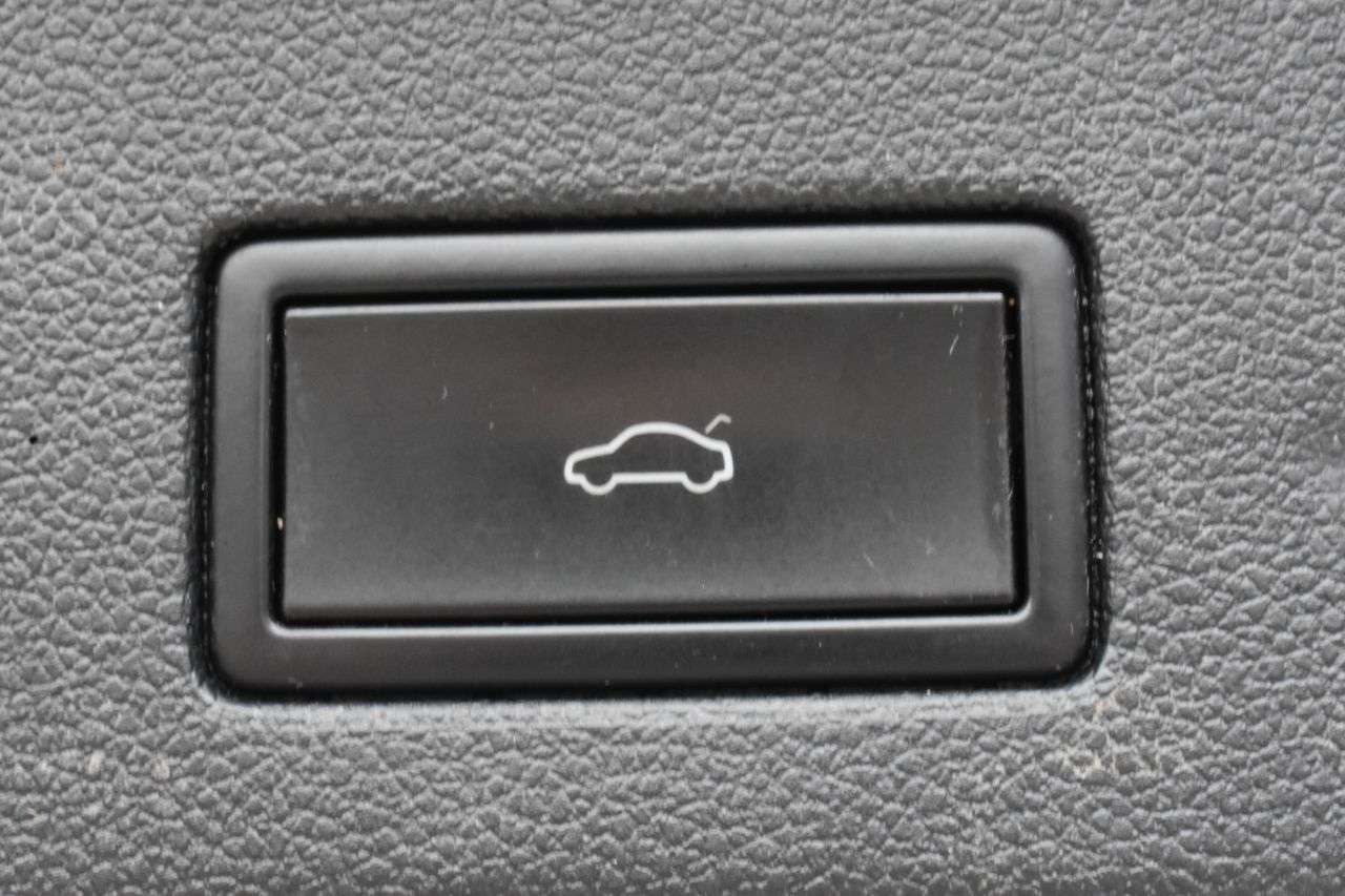 2019 VOLKSWAGEN TOUAREG 2019 VOLKSWAGEN TOUAREG