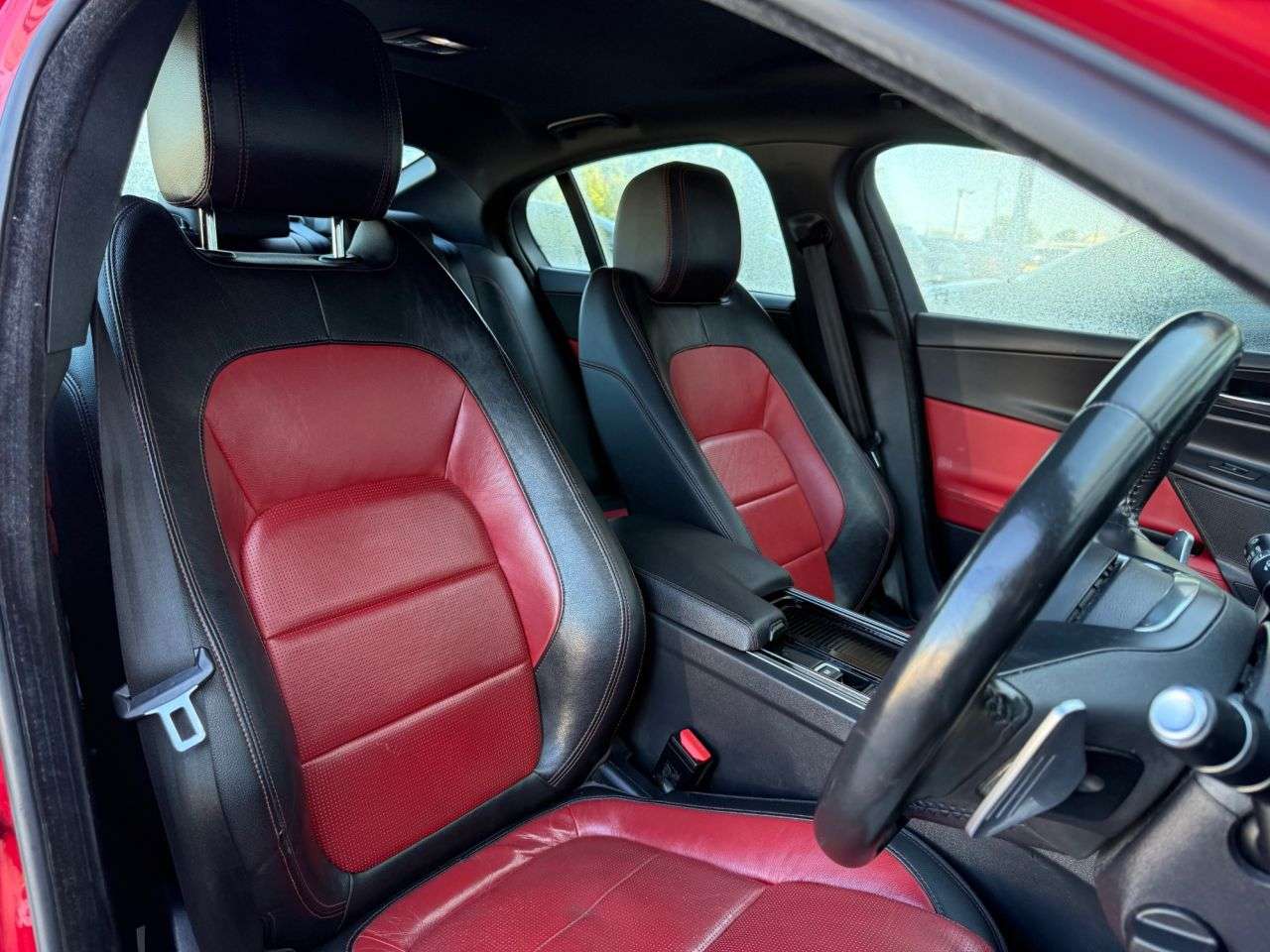 2017 JAGUAR XE 2017 JAGUAR XE