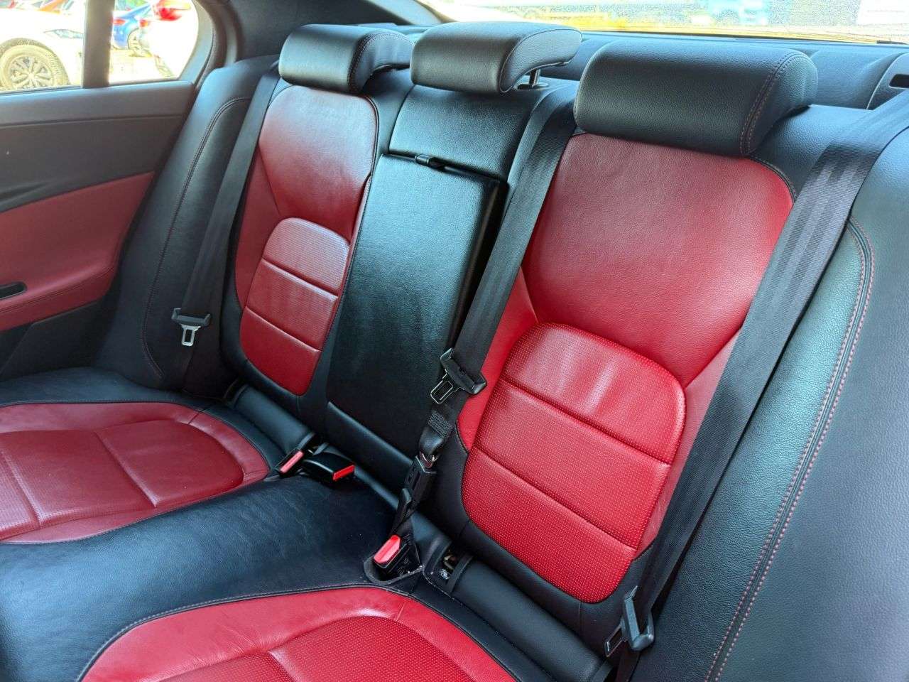 2017 JAGUAR XE 2017 JAGUAR XE