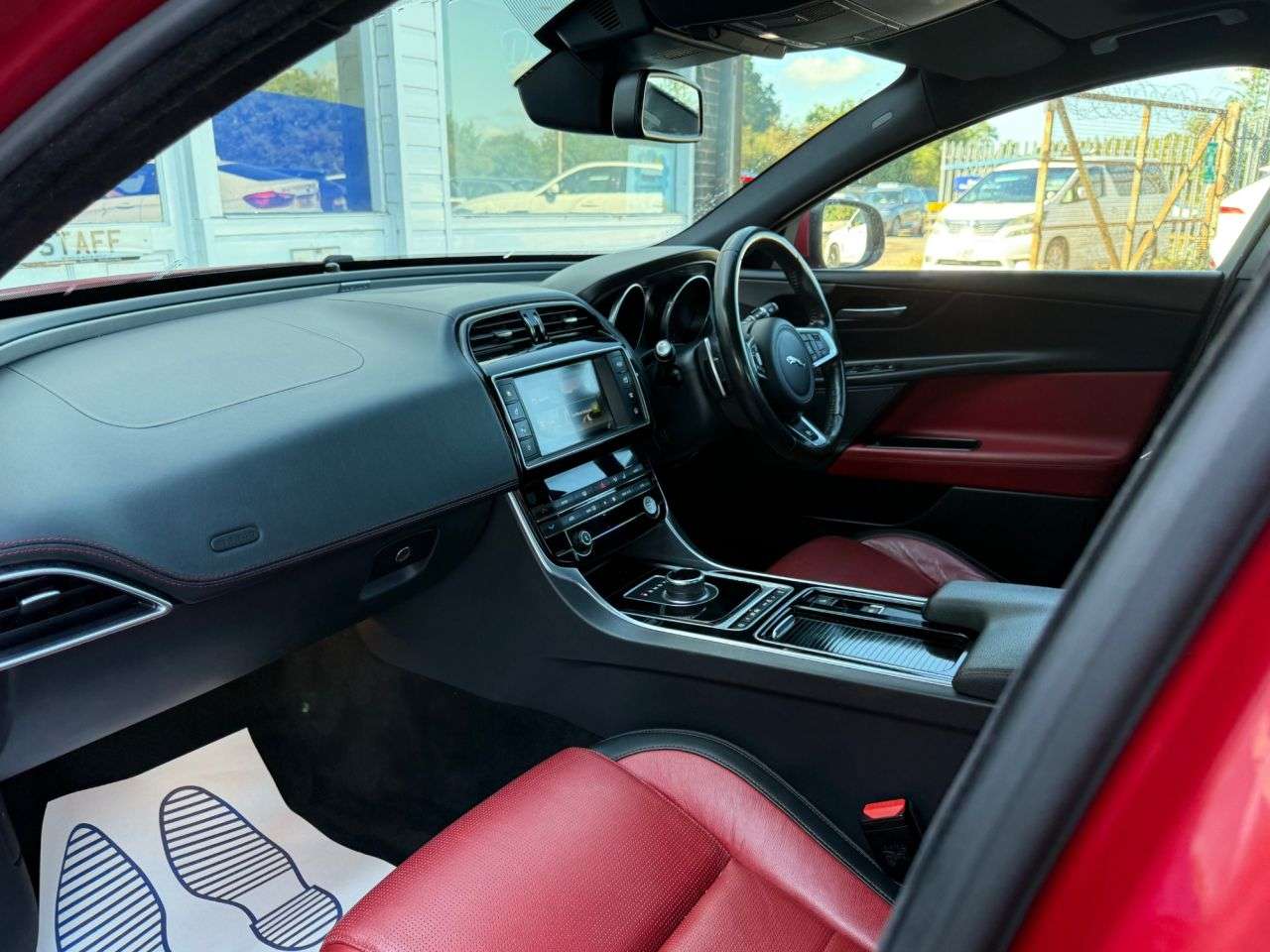 2017 JAGUAR XE 2017 JAGUAR XE