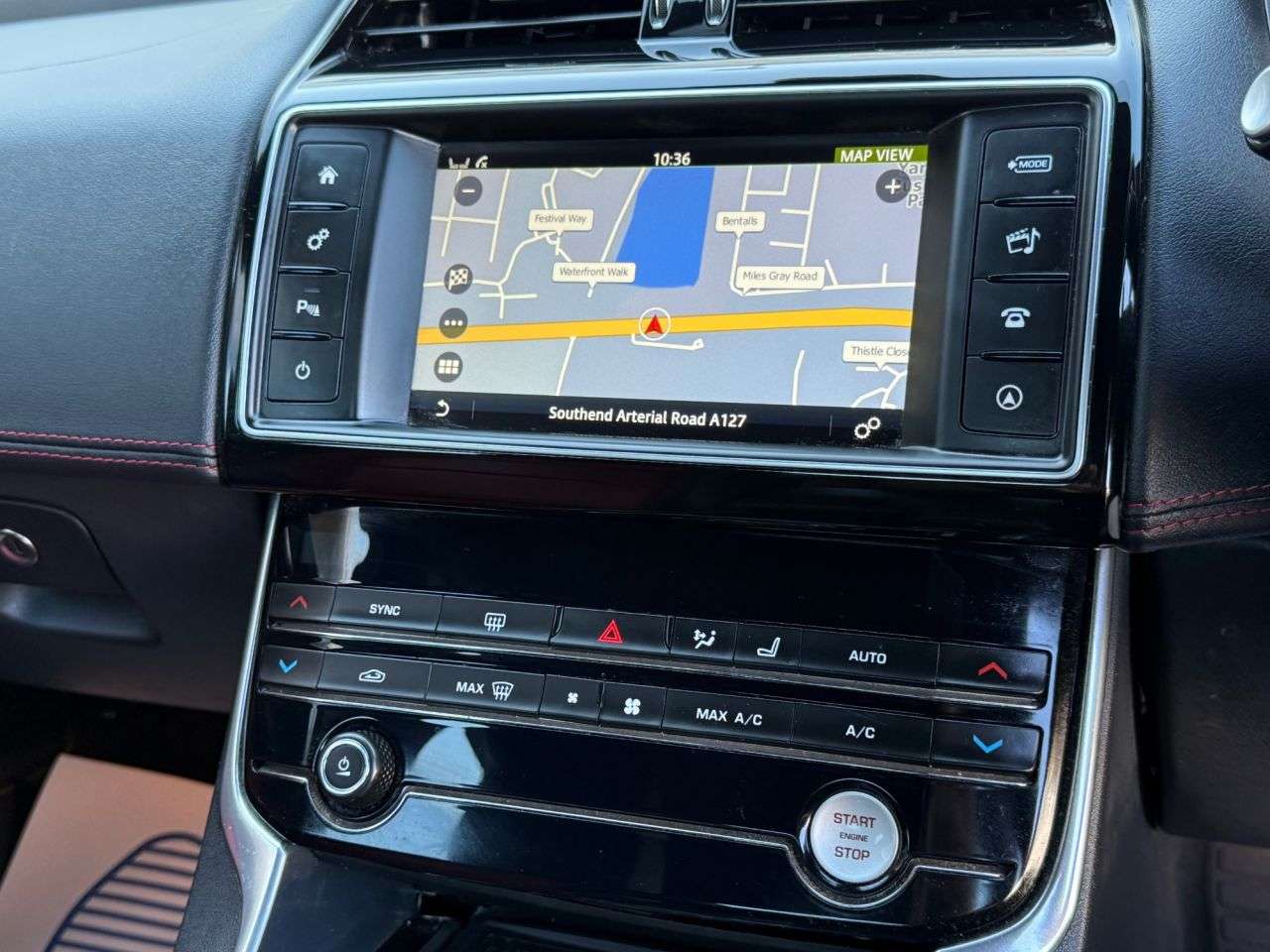 2017 JAGUAR XE 2017 JAGUAR XE