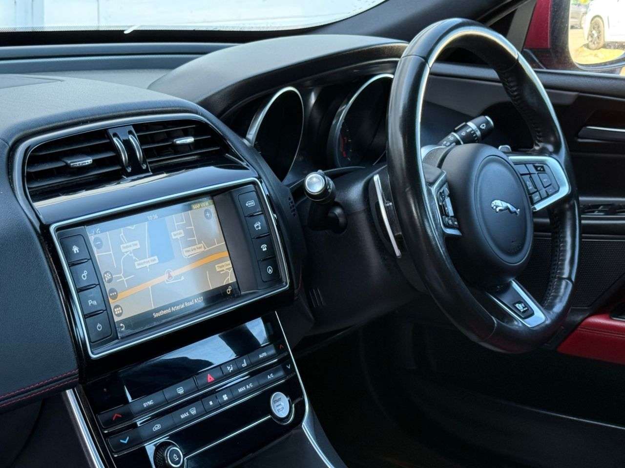 2017 JAGUAR XE 2017 JAGUAR XE