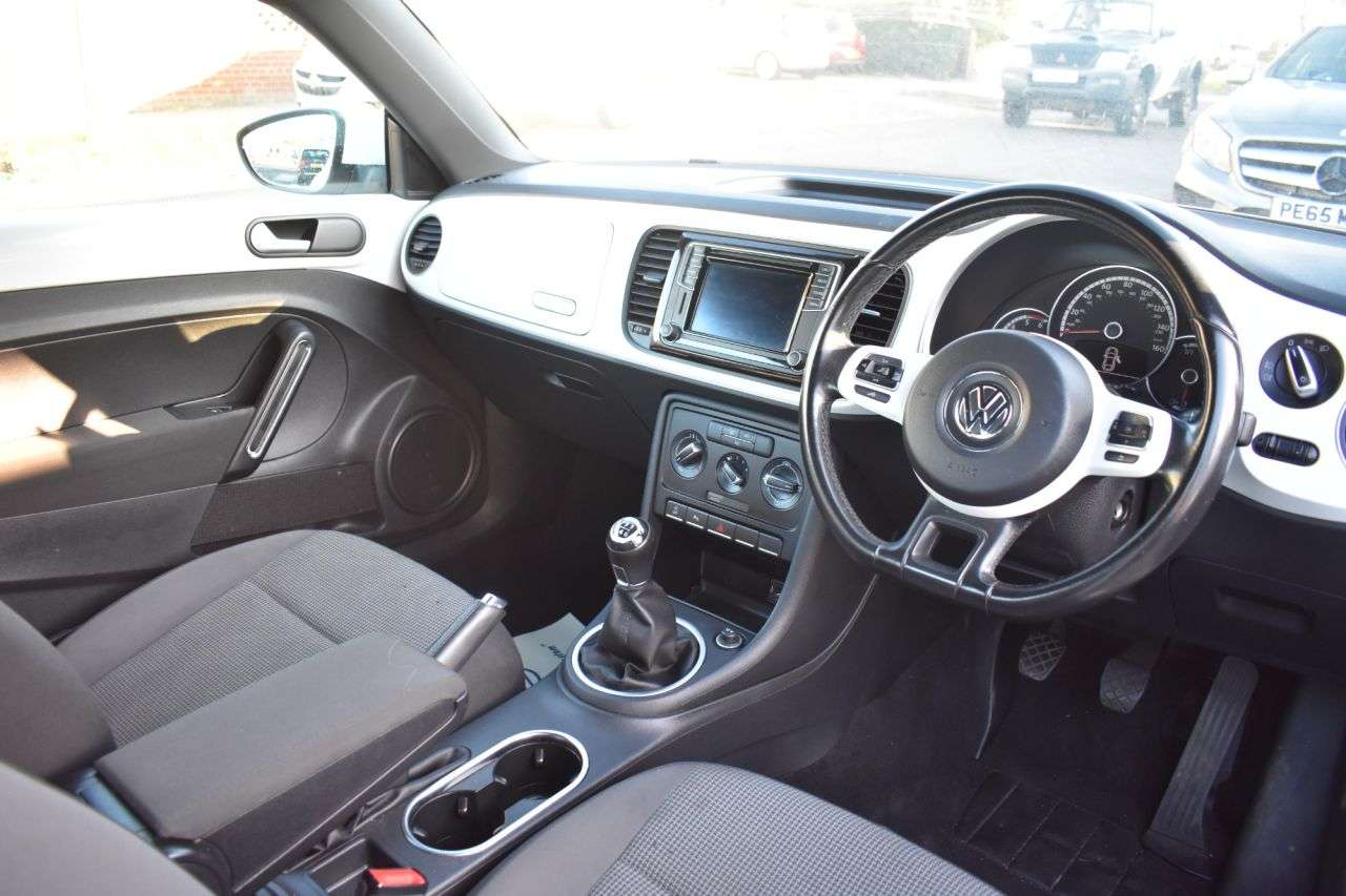 2015 VOLKSWAGEN BEETLE 2015 VOLKSWAGEN BEETLE