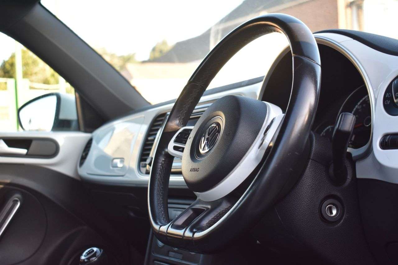 2015 VOLKSWAGEN BEETLE 2015 VOLKSWAGEN BEETLE