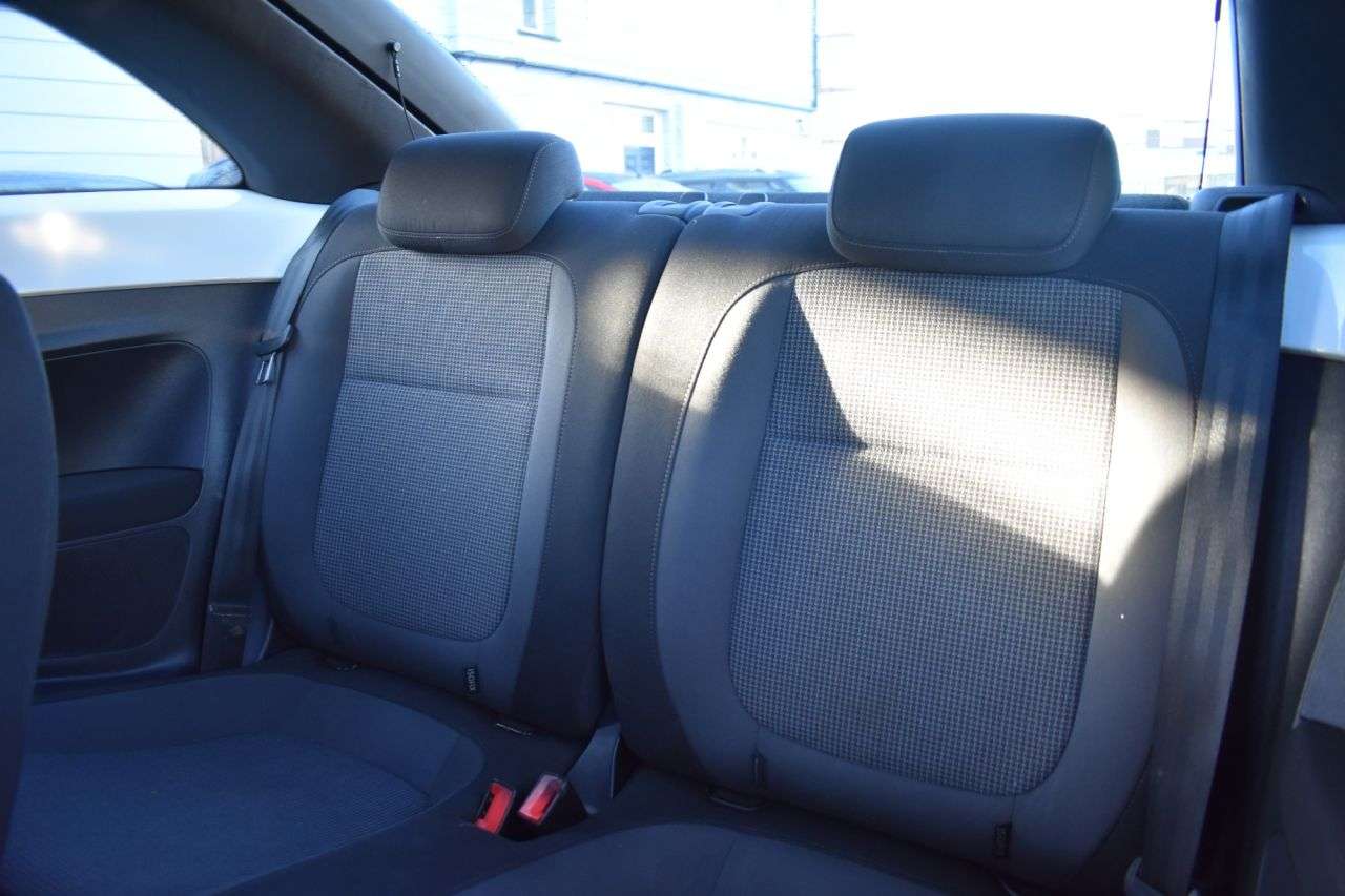 2015 VOLKSWAGEN BEETLE 2015 VOLKSWAGEN BEETLE