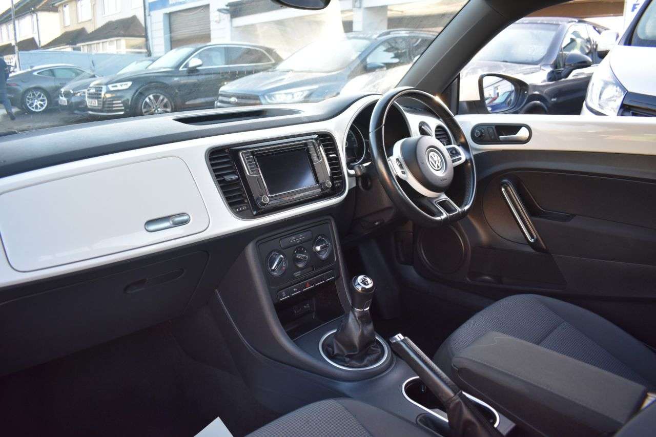 2015 VOLKSWAGEN BEETLE 2015 VOLKSWAGEN BEETLE