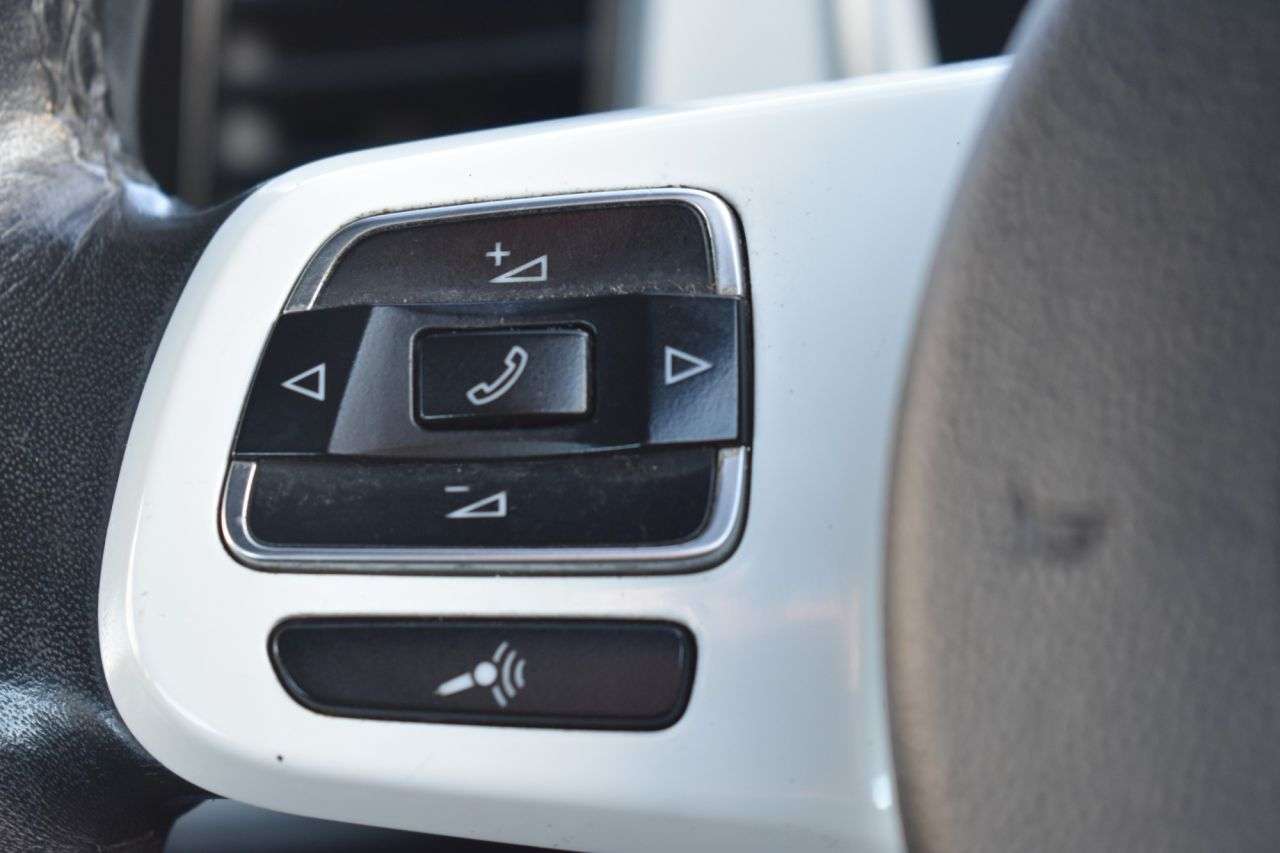 2015 VOLKSWAGEN BEETLE 2015 VOLKSWAGEN BEETLE