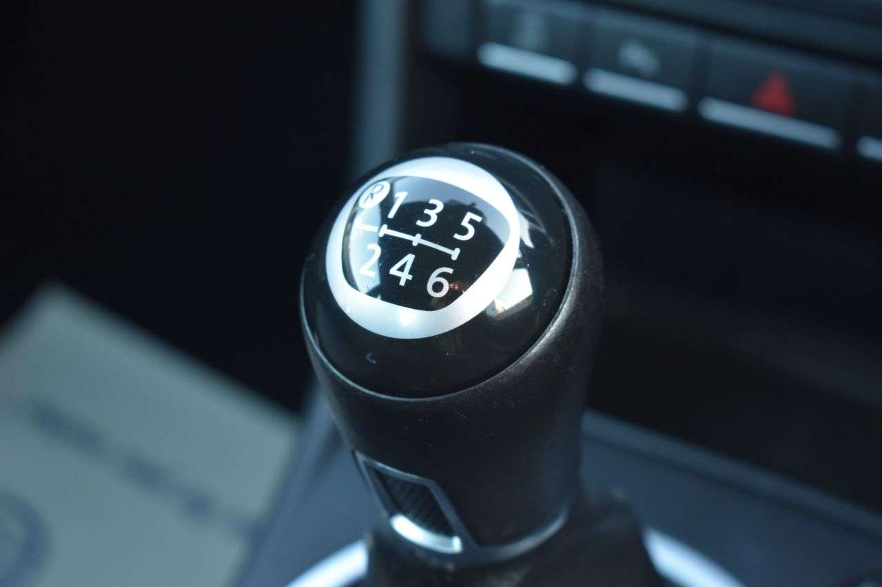 2015 VOLKSWAGEN BEETLE 2015 VOLKSWAGEN BEETLE