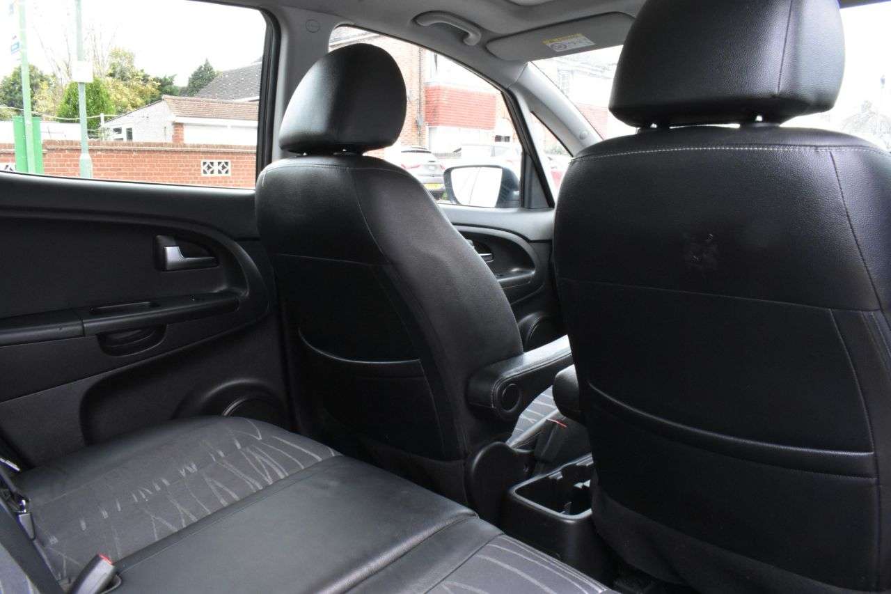 2015 KIA VENGA 2015 KIA VENGA