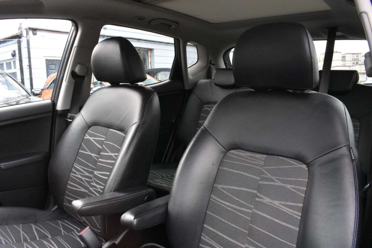 2015 KIA VENGA 2015 KIA VENGA