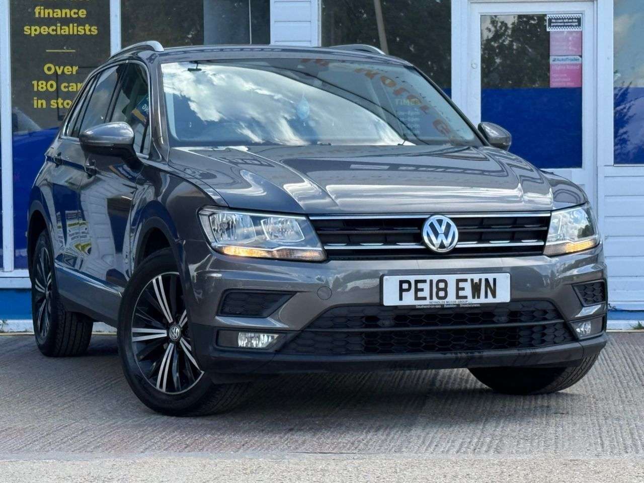 2018 VOLKSWAGEN TIGUAN 2018 VOLKSWAGEN TIGUAN