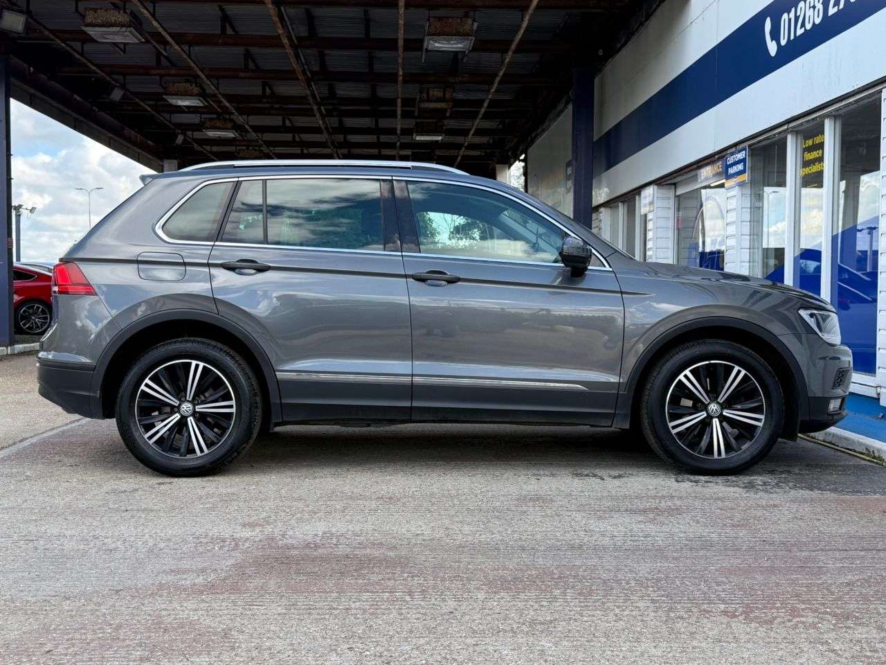 2018 VOLKSWAGEN TIGUAN 2018 VOLKSWAGEN TIGUAN