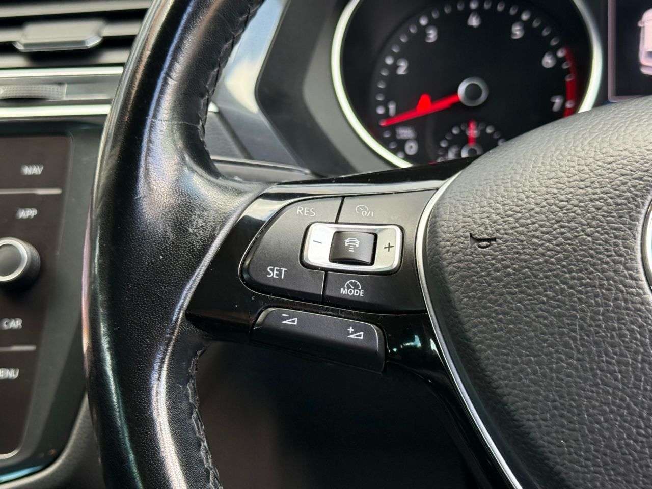 2018 VOLKSWAGEN TIGUAN 2018 VOLKSWAGEN TIGUAN