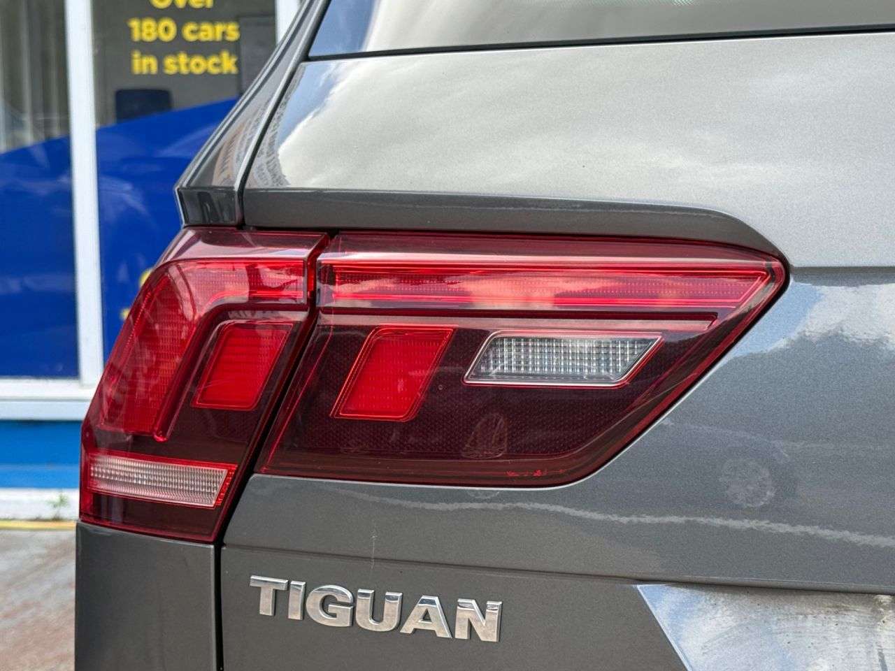 2018 VOLKSWAGEN TIGUAN 2018 VOLKSWAGEN TIGUAN
