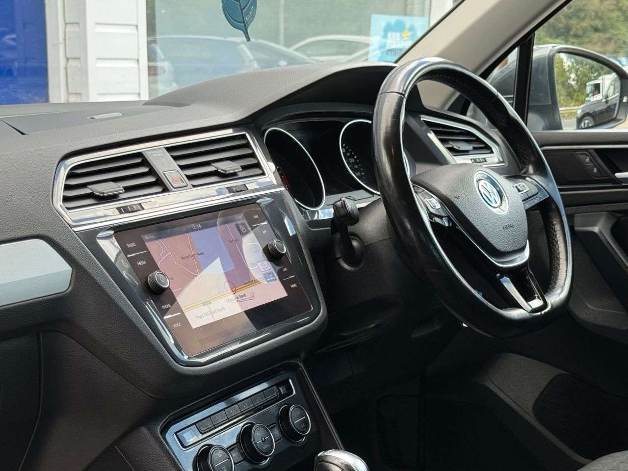 2018 VOLKSWAGEN TIGUAN 2018 VOLKSWAGEN TIGUAN