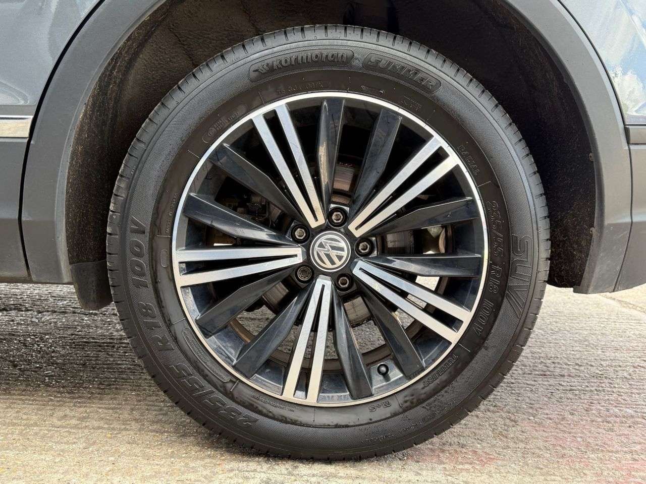 2018 VOLKSWAGEN TIGUAN 2018 VOLKSWAGEN TIGUAN