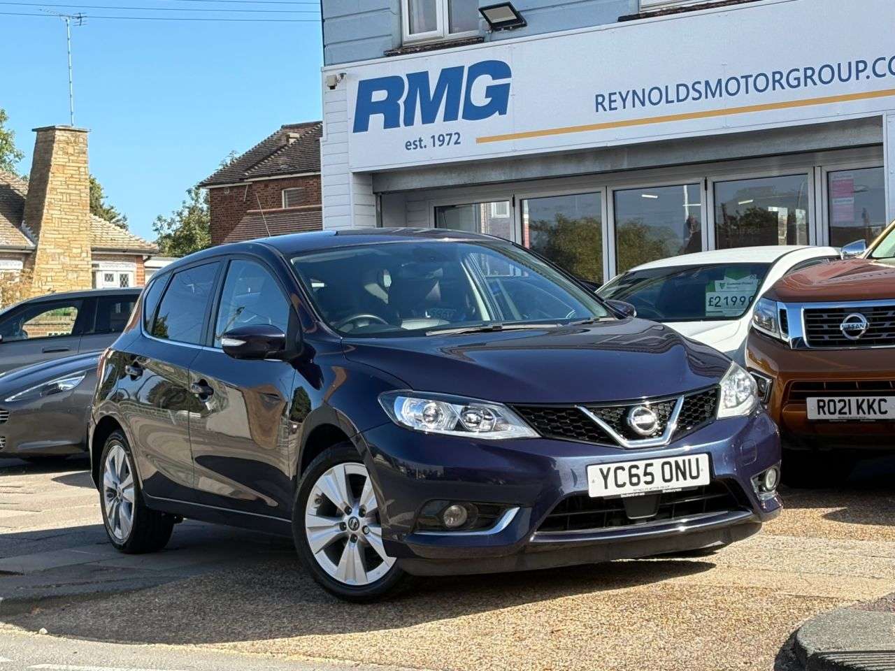 A 2015 NISSAN PULSAR 1.2 DIG-T Tekna (115 ps) £35 A YEAR ROAD TAX | HEATED SEATS | 360 CAMERAS | A 2015 NISSAN PULSAR 1.2 DIG-T Tekna (115 ps) £35 A YEAR ROAD TAX | HEATED SEATS | 360 CAMERAS |