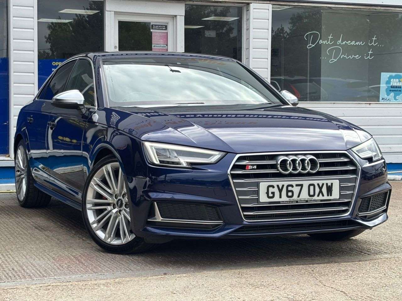2017 AUDI S4 2017 AUDI S4