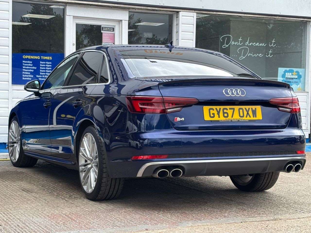 2017 AUDI S4 2017 AUDI S4