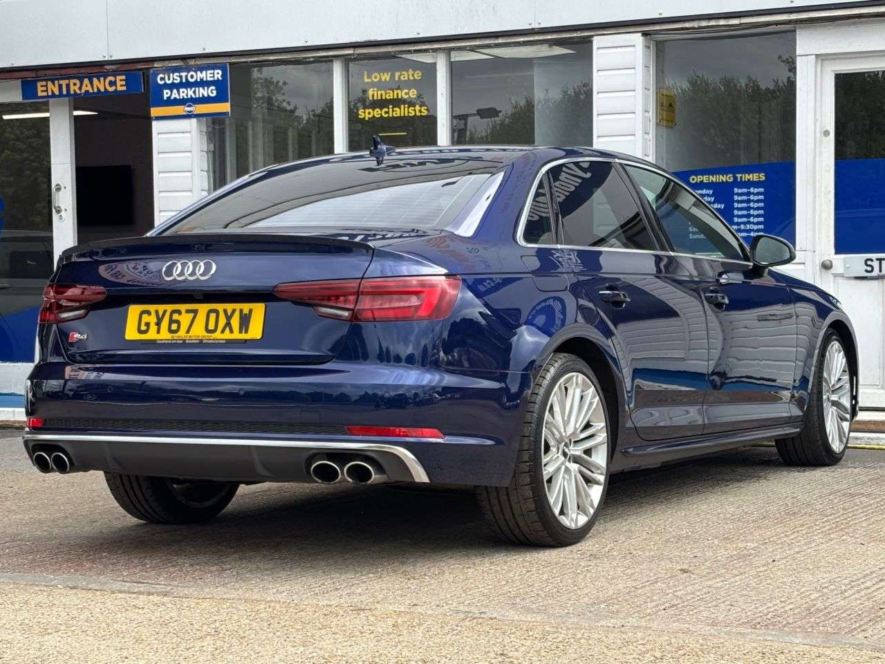 2017 AUDI S4 2017 AUDI S4