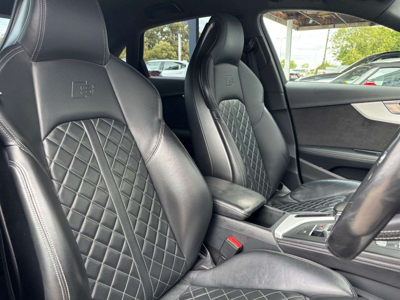 2017 AUDI S4 2017 AUDI S4