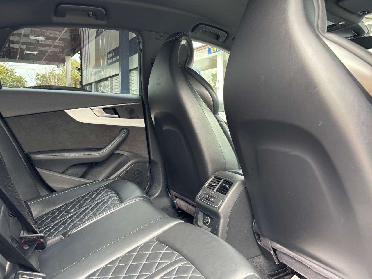 2017 AUDI S4 2017 AUDI S4