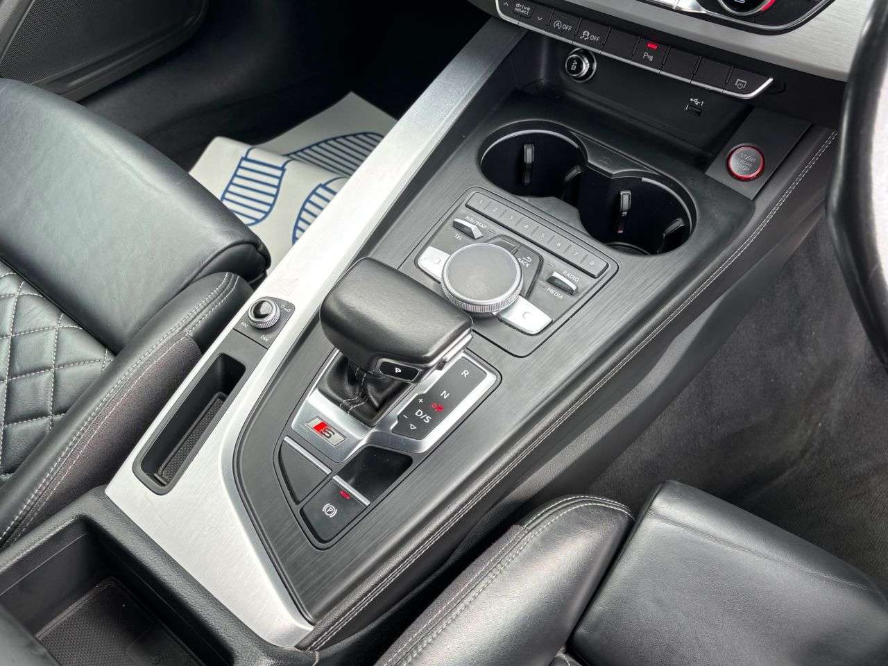 2017 AUDI S4 2017 AUDI S4