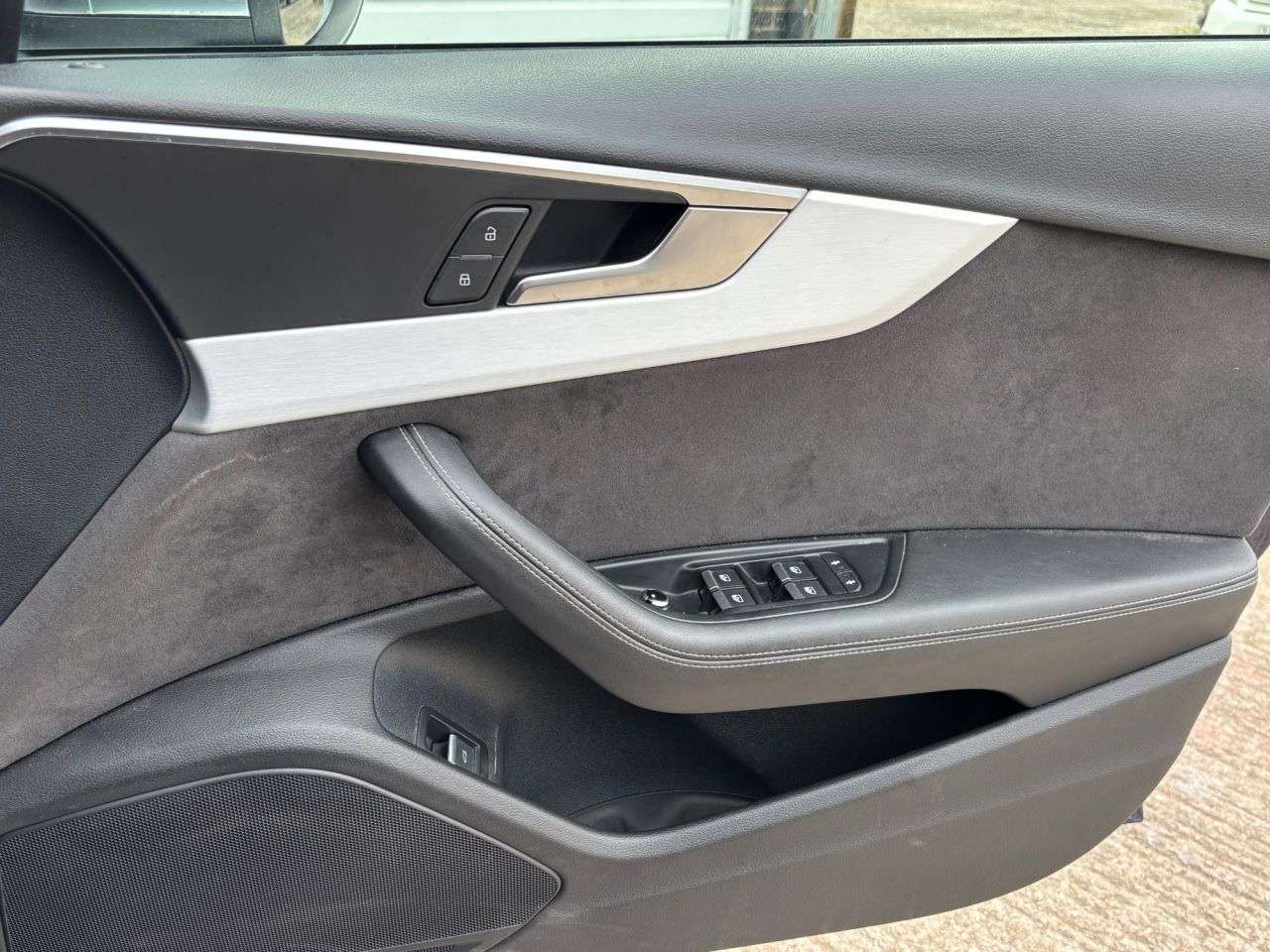 2017 AUDI S4 2017 AUDI S4