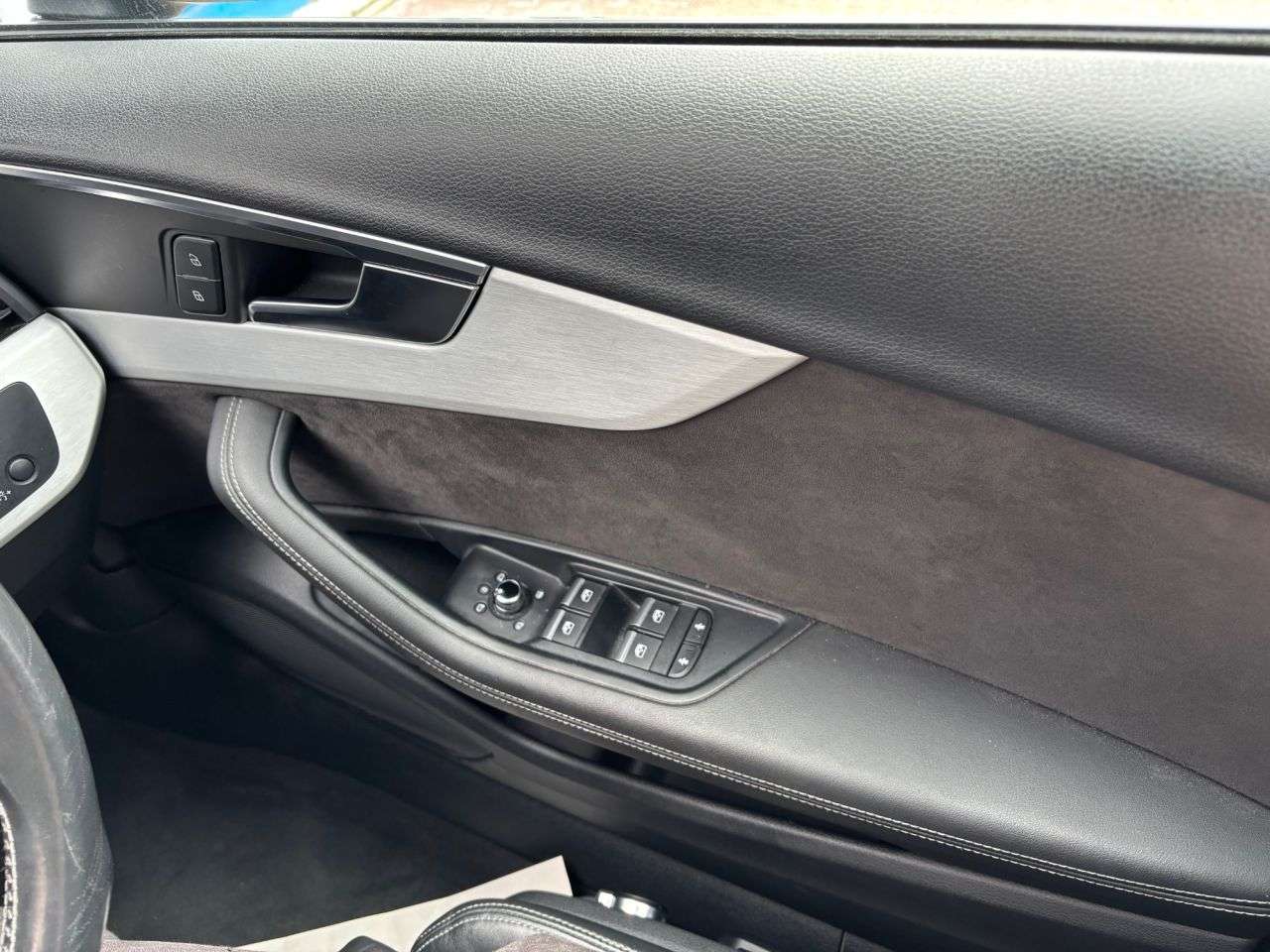 2017 AUDI S4 2017 AUDI S4