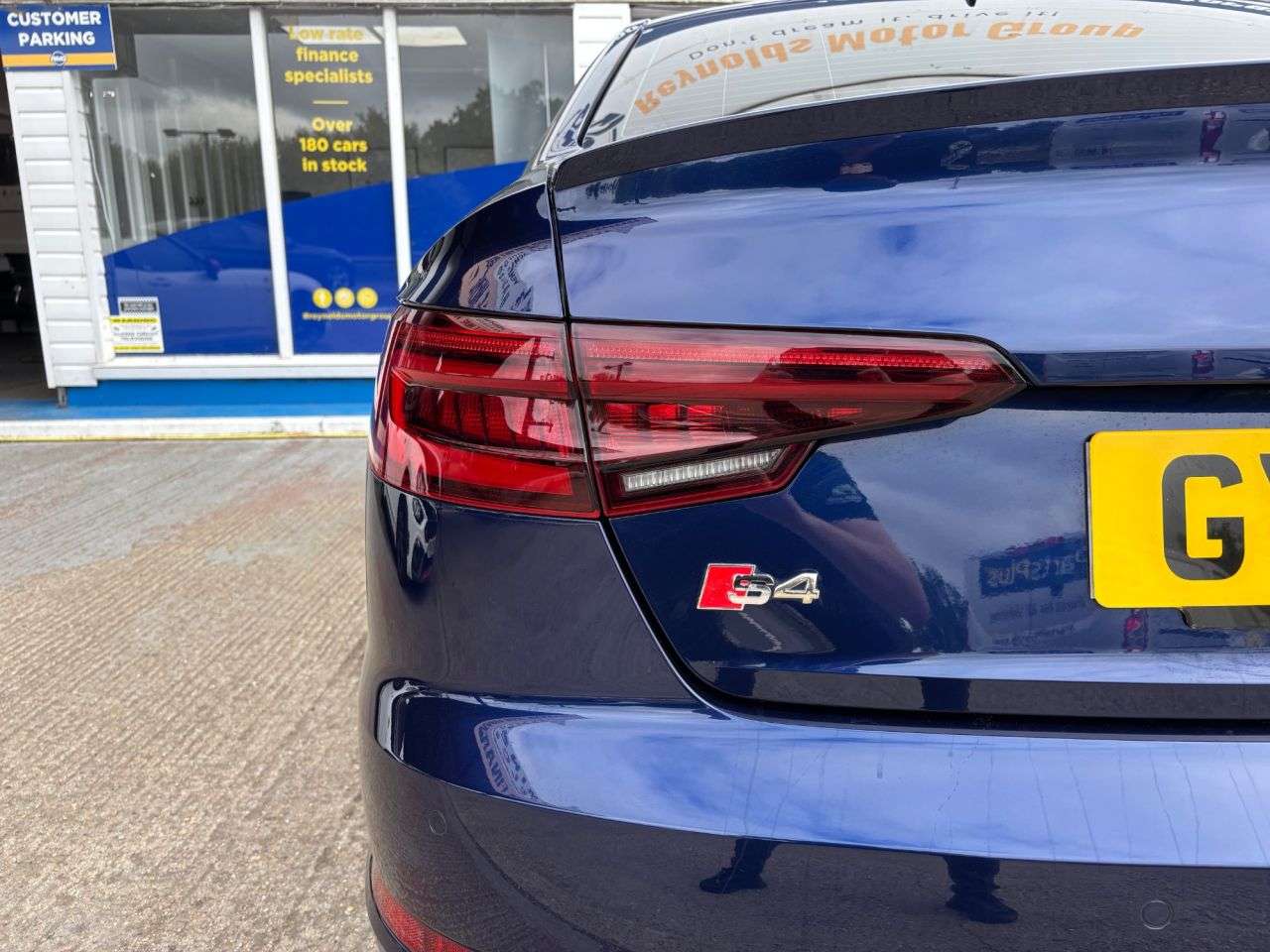 2017 AUDI S4 2017 AUDI S4