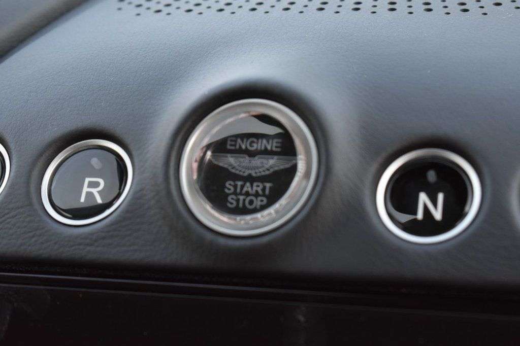 2021 ASTON MARTIN DBX 2021 ASTON MARTIN DBX