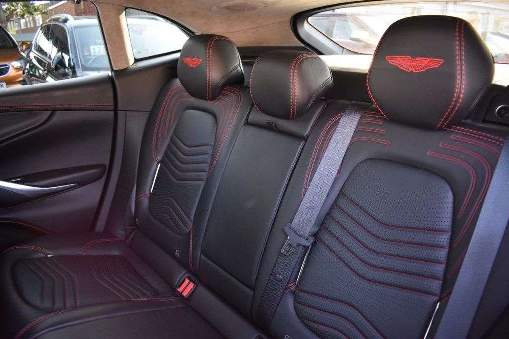 2021 ASTON MARTIN DBX 2021 ASTON MARTIN DBX