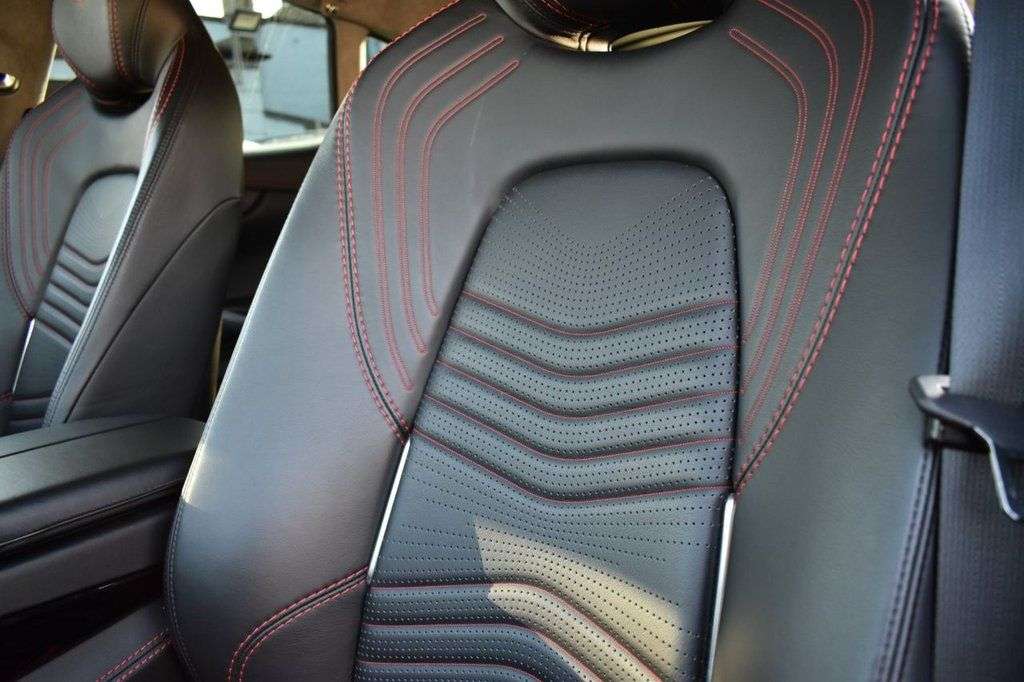 2021 ASTON MARTIN DBX 2021 ASTON MARTIN DBX