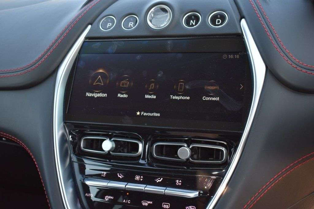 2021 ASTON MARTIN DBX 2021 ASTON MARTIN DBX