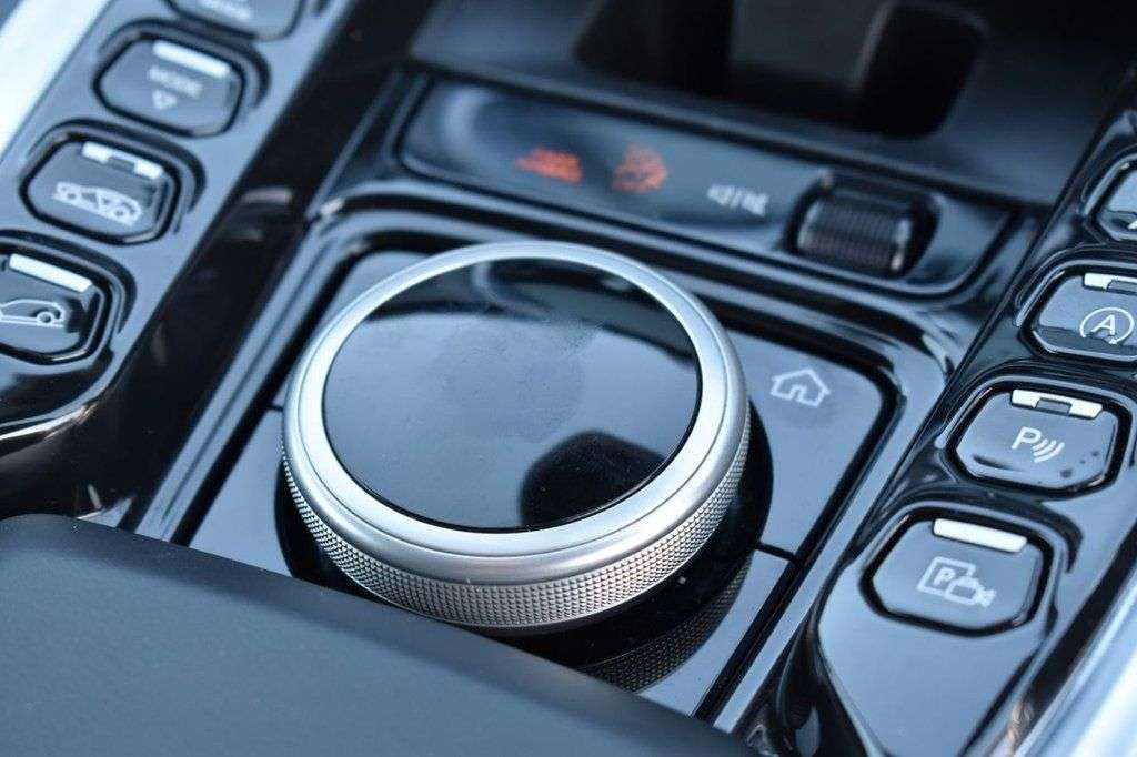 2021 ASTON MARTIN DBX 2021 ASTON MARTIN DBX