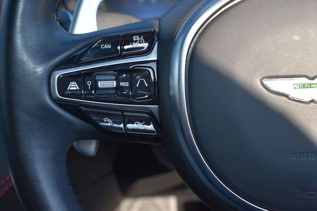 2021 ASTON MARTIN DBX 2021 ASTON MARTIN DBX