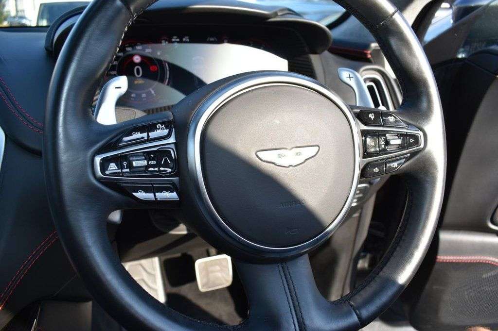 2021 ASTON MARTIN DBX 2021 ASTON MARTIN DBX