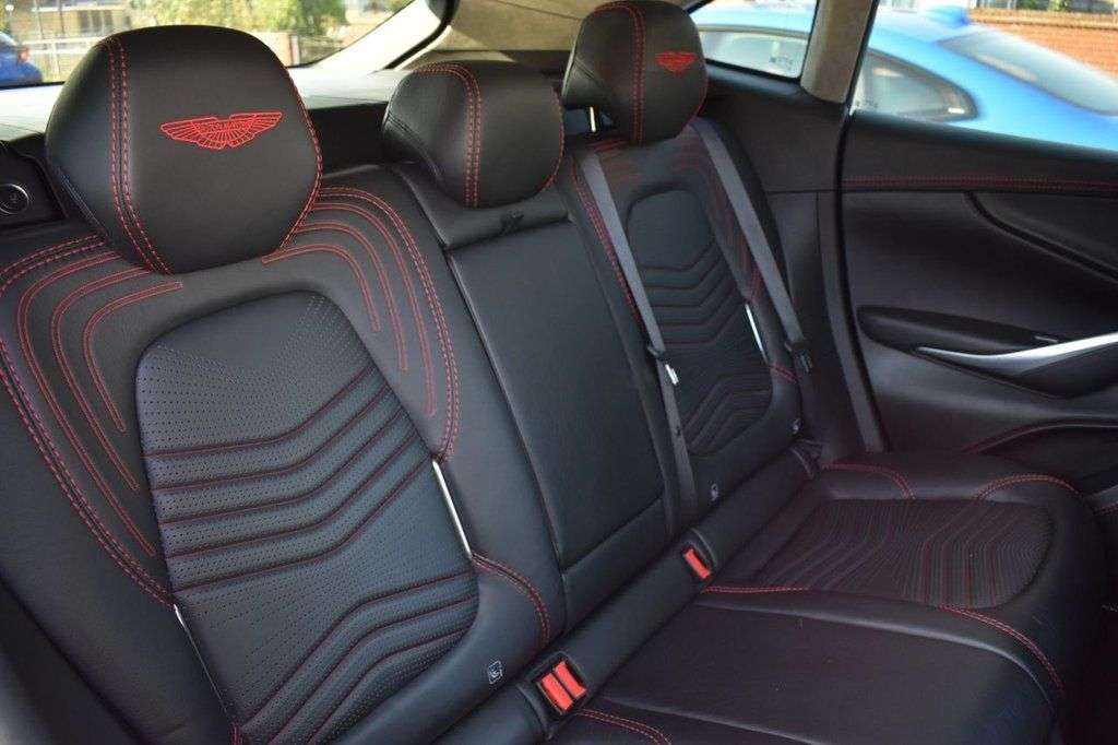 2021 ASTON MARTIN DBX 2021 ASTON MARTIN DBX