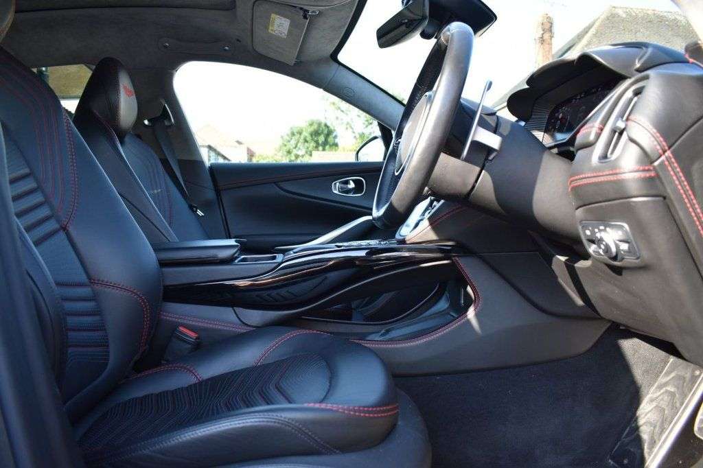 2021 ASTON MARTIN DBX 2021 ASTON MARTIN DBX